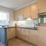 Ground Floor Apartment With Large Garden Apartment *