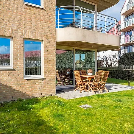 Lejlighed Ground Floor With Large Garden *